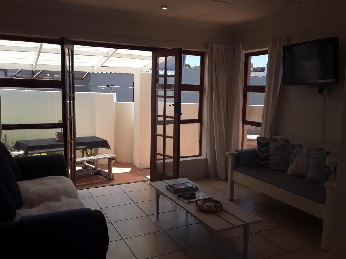 Apartamento Mclaren Self Catering Gansbaai Exterior foto